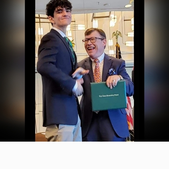 We started selling on Poshmark as " AWE" Aiden, Wana and Eamon! - Picture 6 of 16